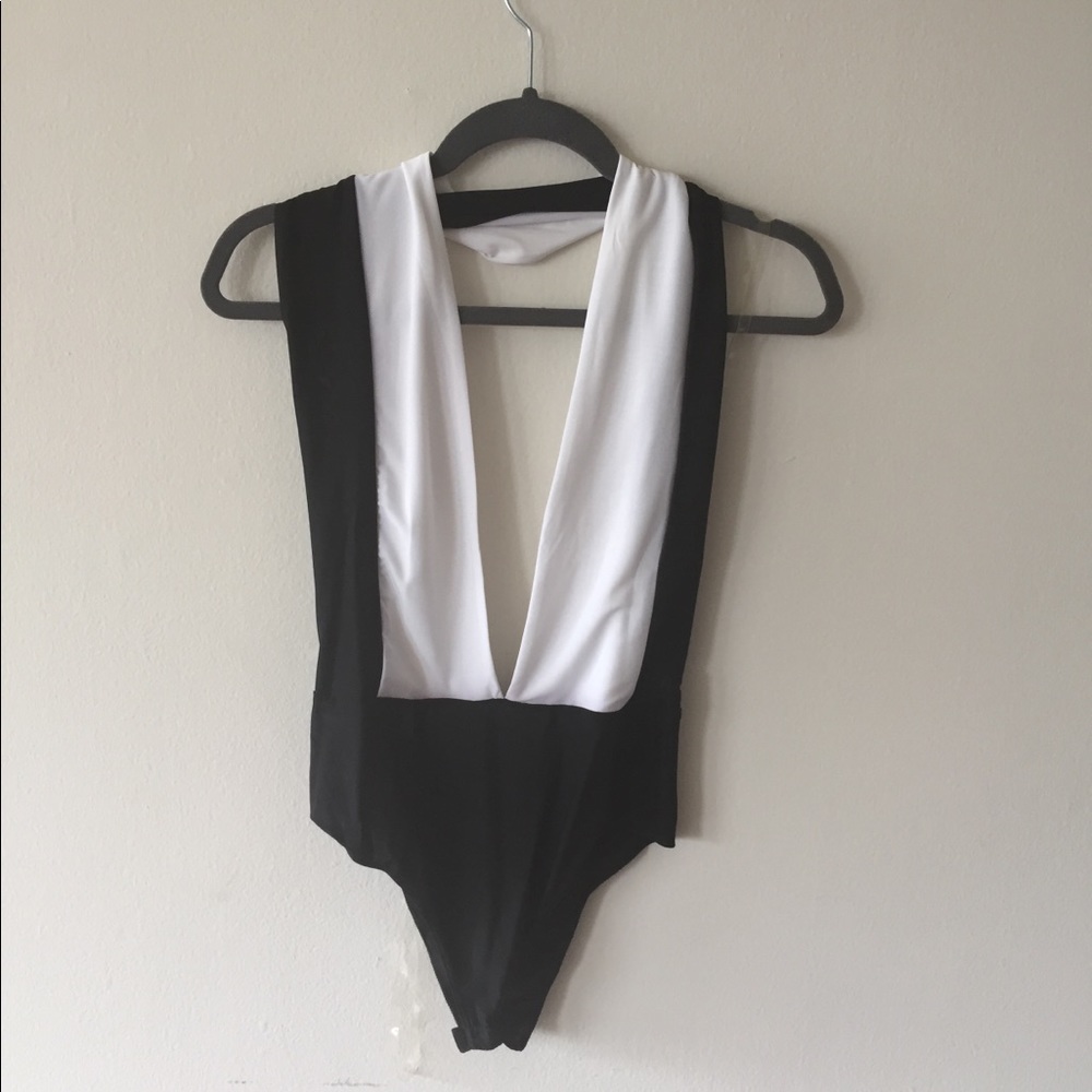 TOBI Body Suit. Size: Mediun